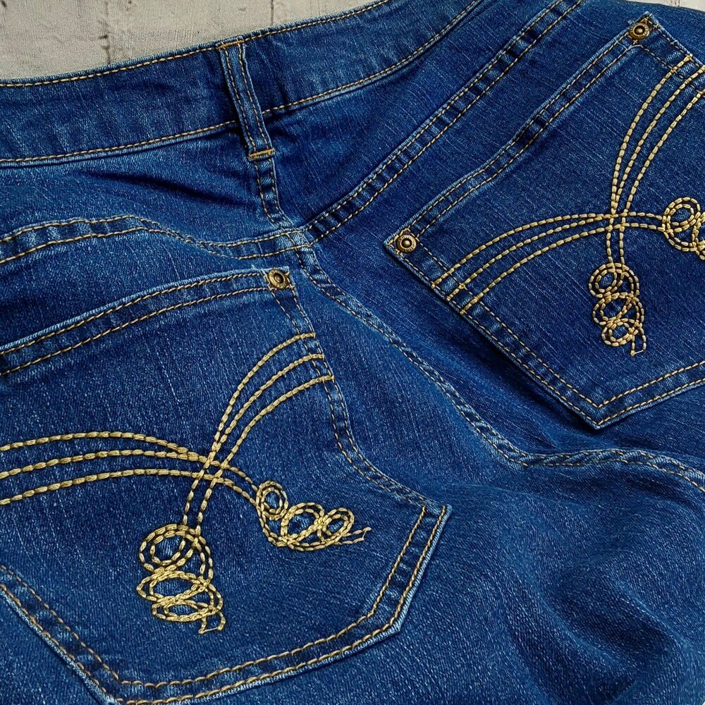 'ELLOS' BOOTCUT STONEWASH DENIM EMBROIDERED 5~POCKET JEANS SIZE 16 - Picture 8 of 16